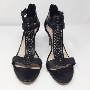 Vince Camuto Mayler T Strap Blk Mid Heel 10